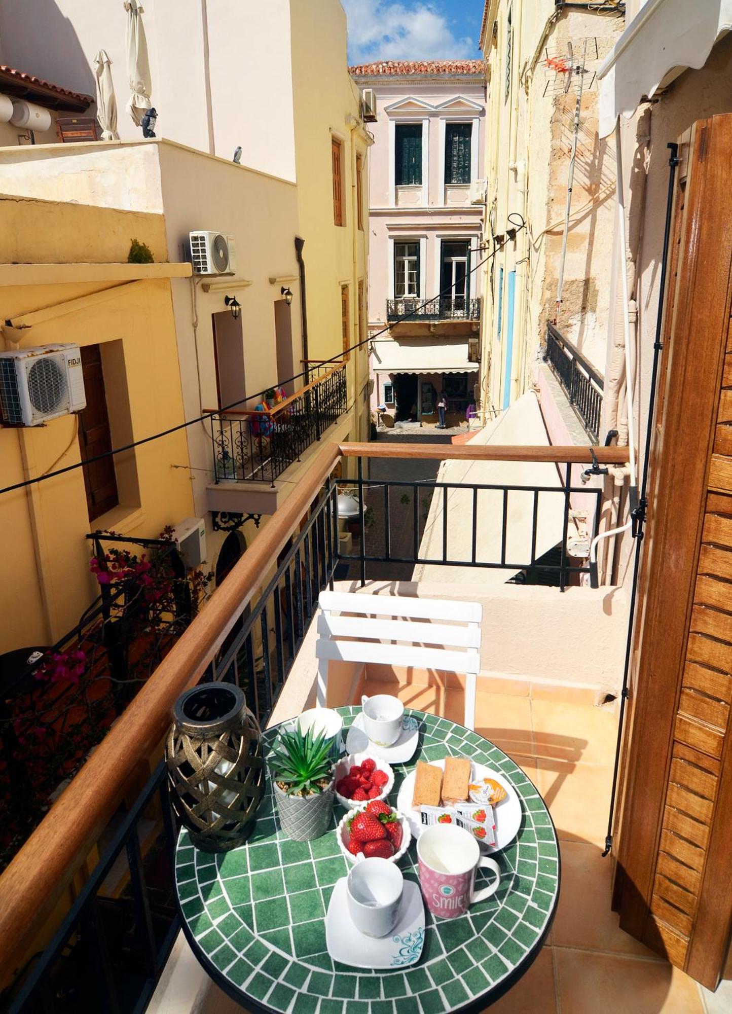 Kostas House, Old Venetian Harbor Chania Apartment Chania  Exterior photo